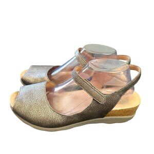 Dansko Marcy Sandals in Pewter Cork Size 41 10